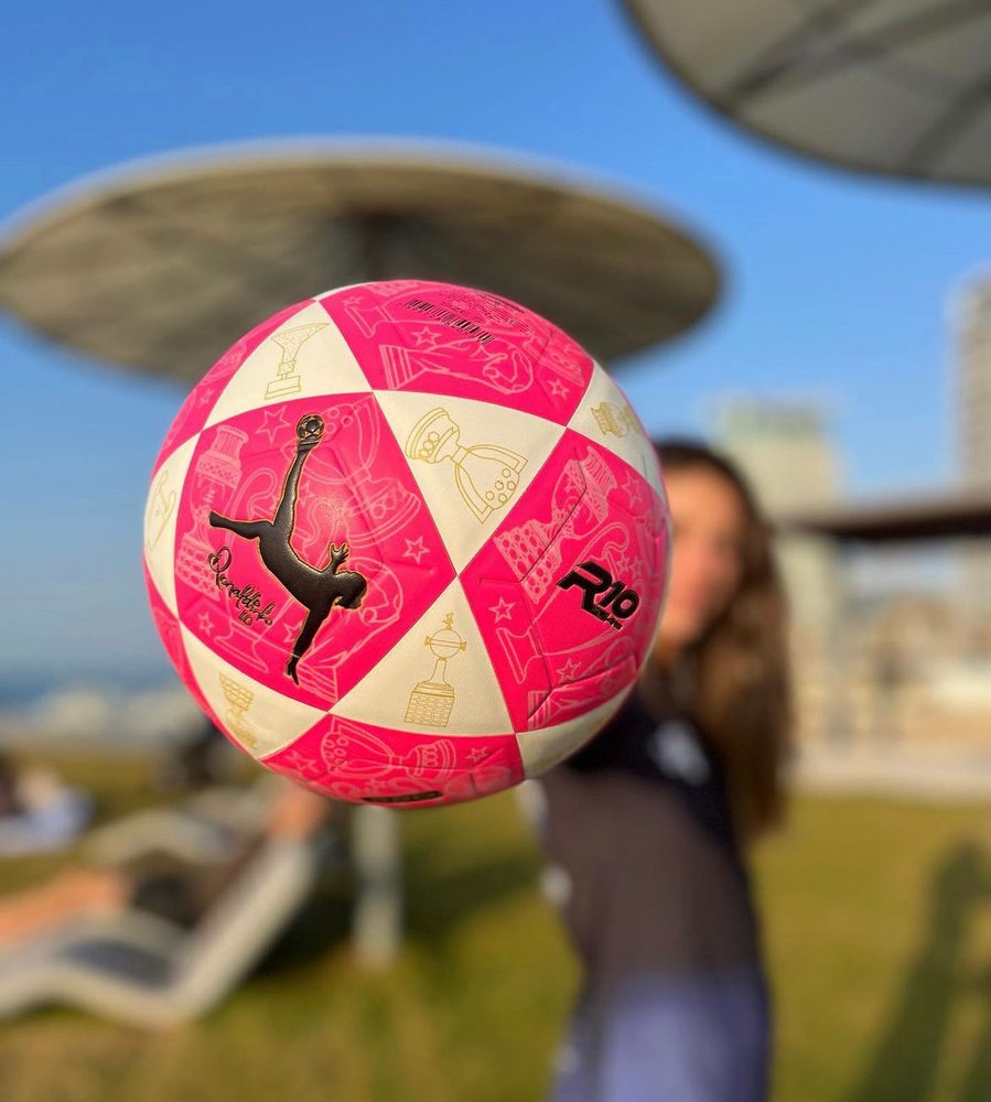 Futilina Ball